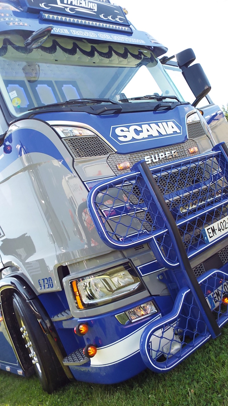 New Scania S - Page 3 Dsc10877