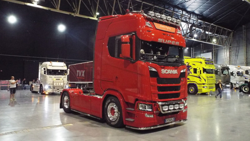 New Scania S - Page 3 Dsc10884