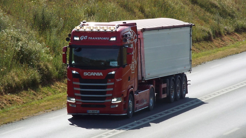 New Scania S - Page 5 Dsc20011