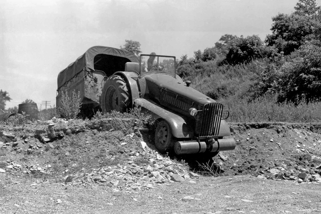 7 - Minneapolis-Moline, "JEEP" construite pour l'armée ... Mm_utx10