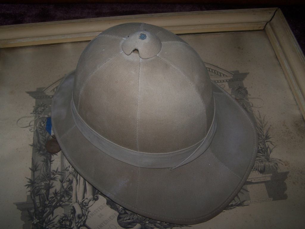 Casque Colo anglais, decos et rosalie 1886 000_2266