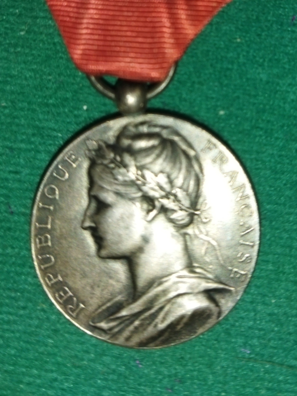 une tres peu courante medaille civile Img_2994