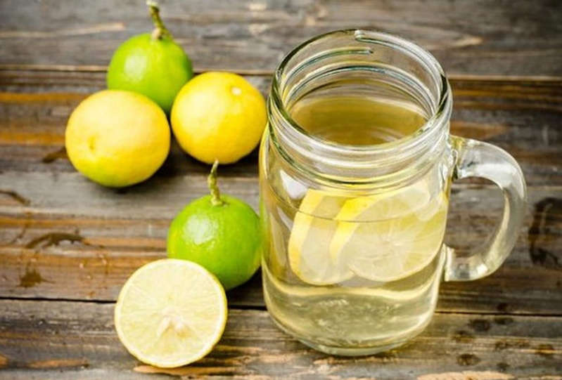 الماء والليمون لحرق الدهون Aalv7t10