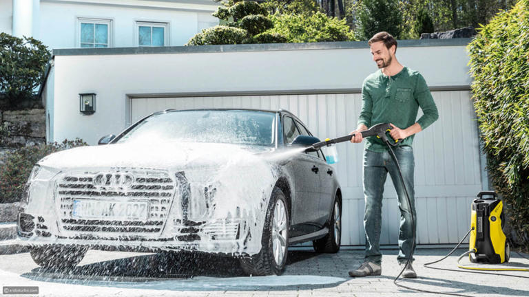 نصائح بسيطة لغسل السيارة في المنزل Bb1hny10