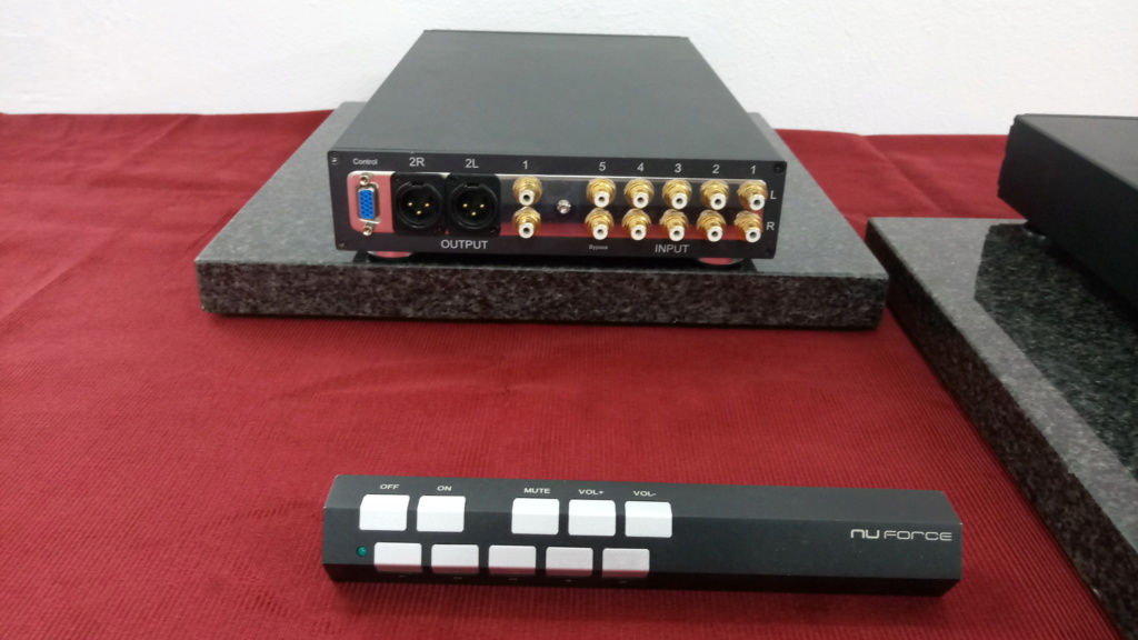 (SV) Preamplificatore NuForce P9 due telai vendo o permuto 510