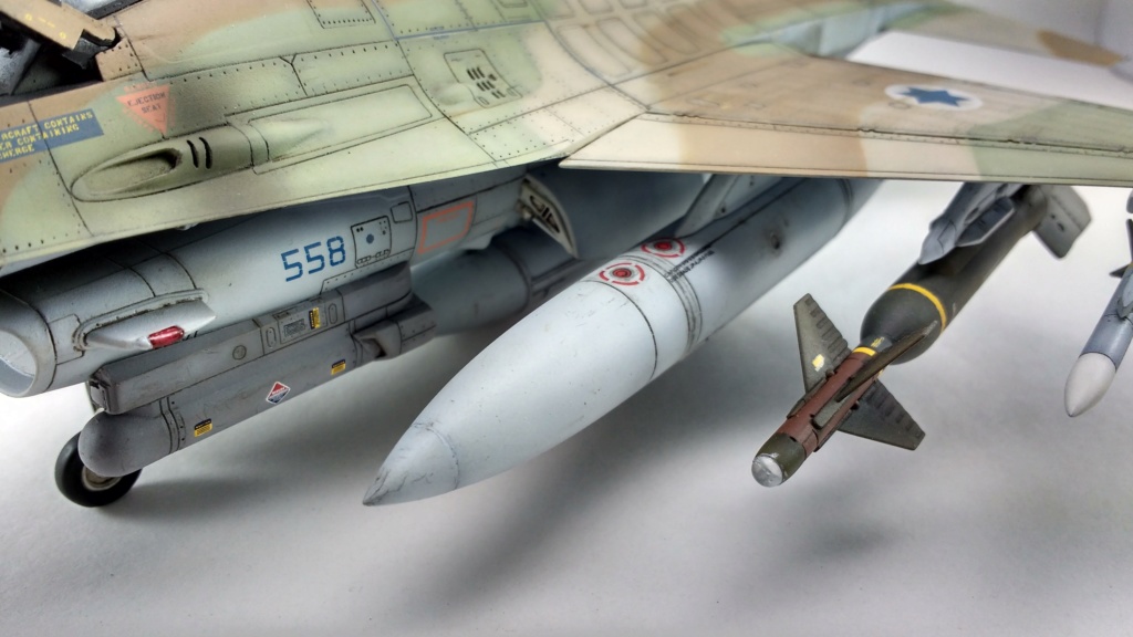 MT: F-16C Barak, de Kinetic 1/48 Img_2029