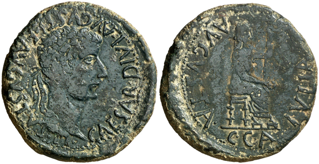 Caesaraugusta. As. Cabeza laureada de Tiberio a der. TI CAESAR DIVI AVGVSTI F AVGVSTVS/ Lívia velada y vestida, con cetro y pátera, en un trono a der, encima CCA, IVLIA AVGVSTA. Emisiones en tiempos de Tiberio sin nombre de magistrado, 14-37 dc. ACIP 3067 119012