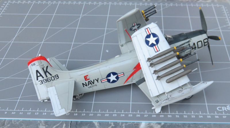 A-1H Skyraider [1/48 MONOGRAM] Img_2136