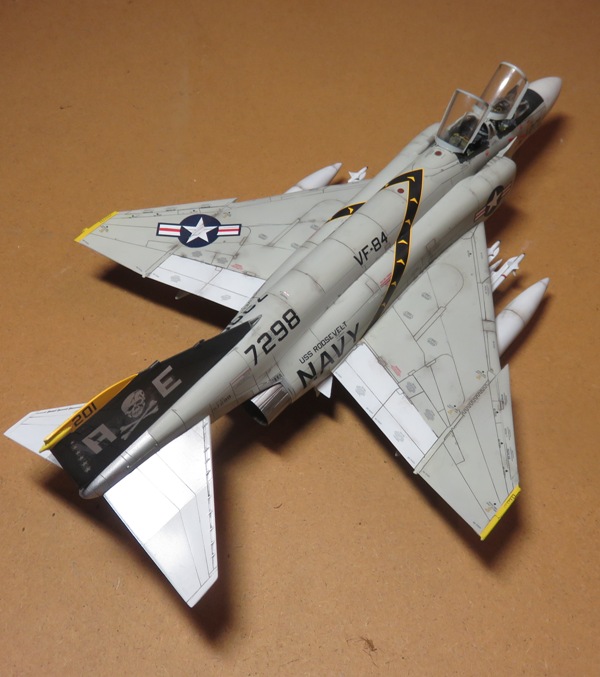 F-4J Phantom II VF-84 USS ROOSVELT 1975 [ITALERI 1/48] Img_2542