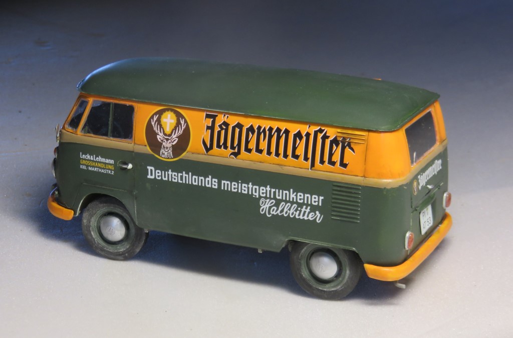 Volkswagen T1 fourgon 'Jägermeister' [REVELL 1/24] Img_6313