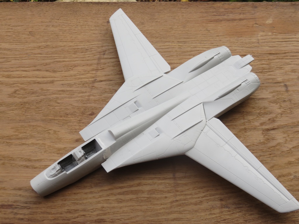 GRUMMAN F-14A TOMCAT [ITALERI 1/48] Img_7828