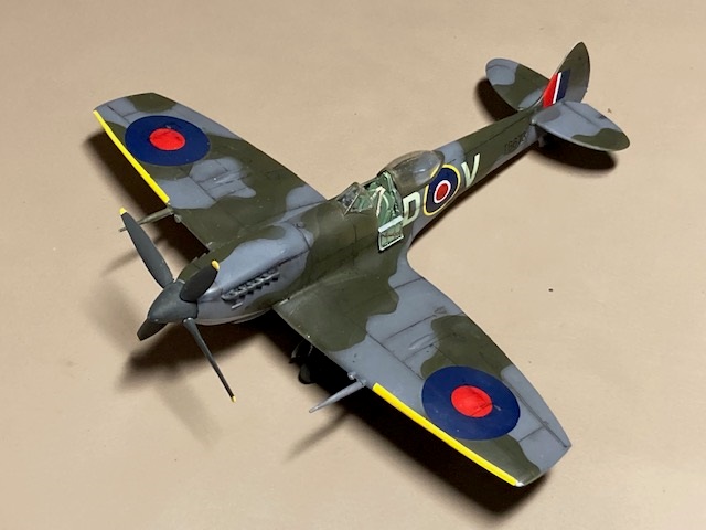 Spitfire Mk.XVI [1/48 ICM] Spit-110
