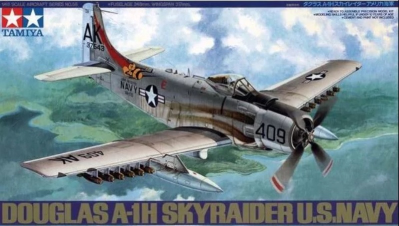 Skyraider en maquette au 1/48 Tam_a-10