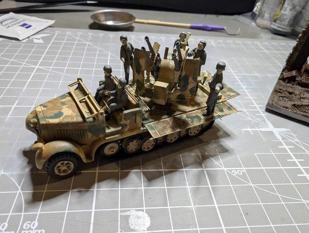 * Fil Rouge 2024 - 1/72 2cm Flakvierling 38 auf Selbstfahrlafette Sd.Kfz.7/1 - Revell - FINI - Page 8 Pxl_2492