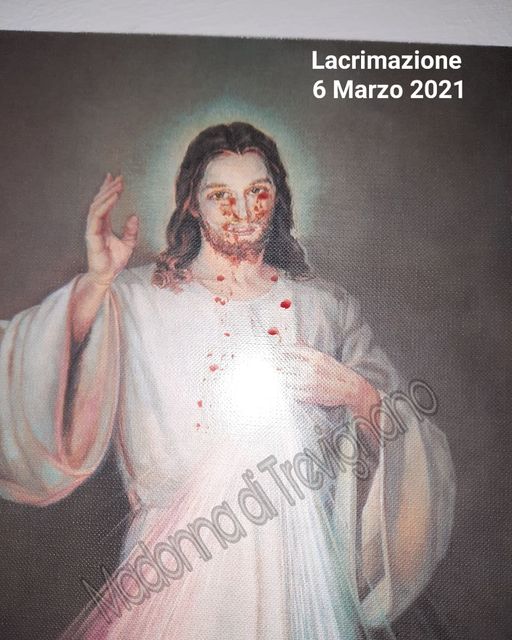 Des larmes de sang coule d’un tableau de Jésus Miséricordieux chez Gisèla Cardia 15785510