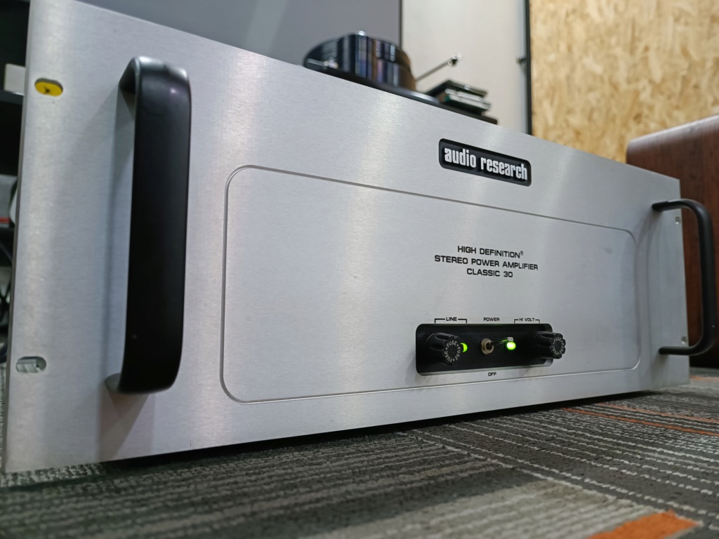 Audio Research Classic 30 stereo power amplifier (used) Img_2174