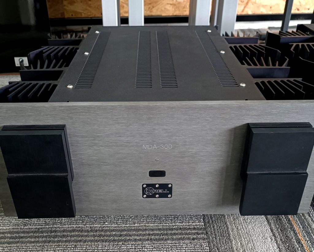 KRELL MDA-300 Monoblock Power Amplifier(used) Img_2345
