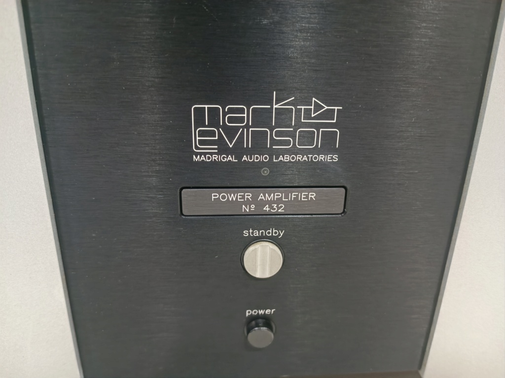 Mark Levinson No 432 Power Amplifier (used) Img_2366