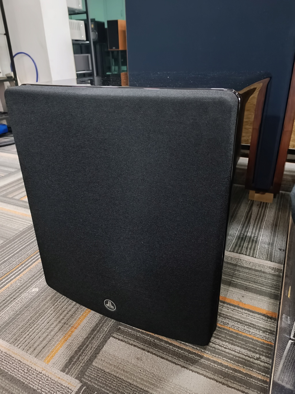 JL Audio f113 v2 subwoofer (used) Img_2394