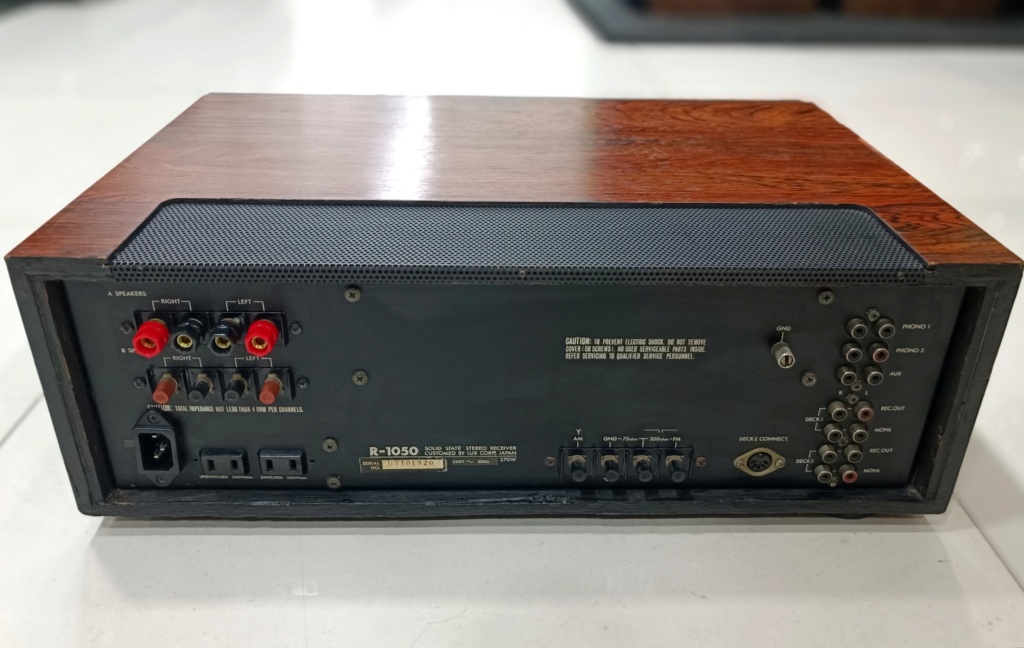 Luxman R1050 stereo receiver (used) Img_2397