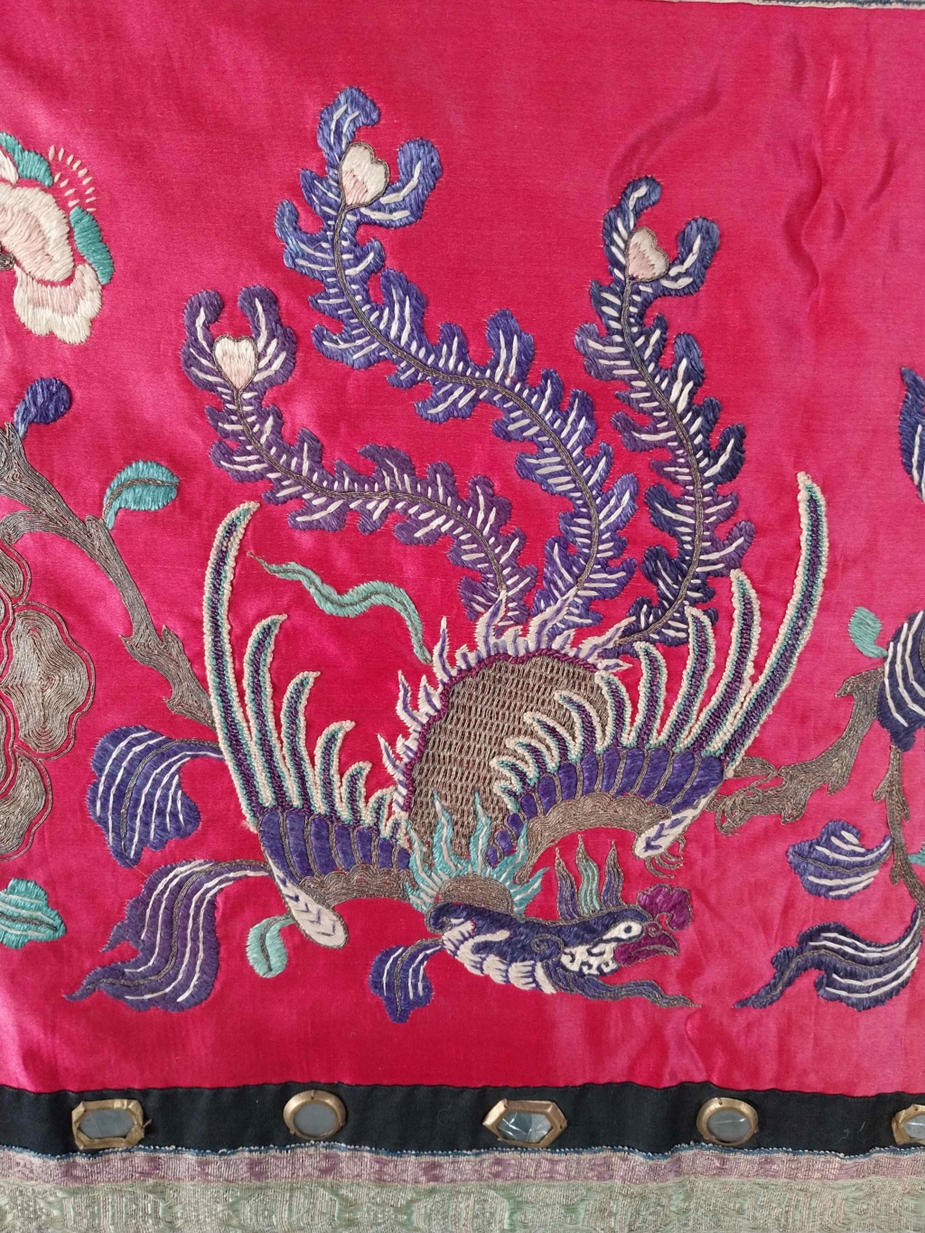 Etoffe en soie brodée, motif fleurs et oiseaux, origine chine ou indien ?  3_202410