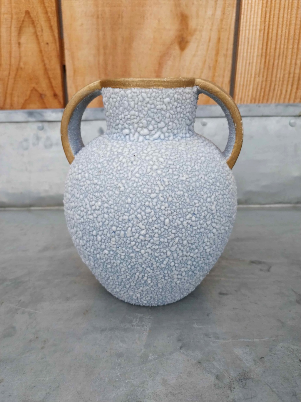 Vase bleu émaillage blanc décor Crispé à Identifier?  D30_110