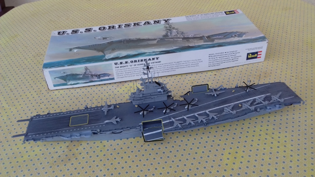 [REVELL] Porte-avions CV 34 USS ORISKANY classe ESSEX 1/540ème Réf H370 20230716