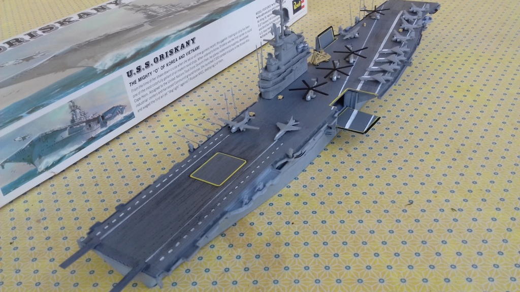 [REVELL] Porte-avions CV 34 USS ORISKANY classe ESSEX 1/540ème Réf H370 20230717