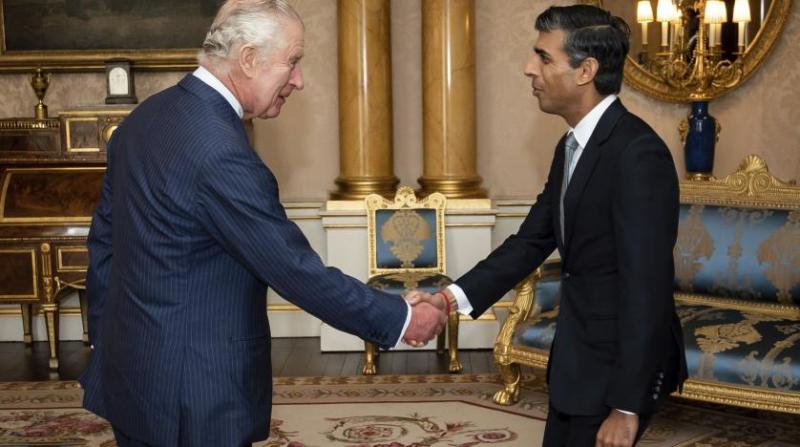 السفير البريطاني يستشرف آفاق العلاقات بين المغرب والمملكة المتحدة - صفحة 4 Aaaa-210