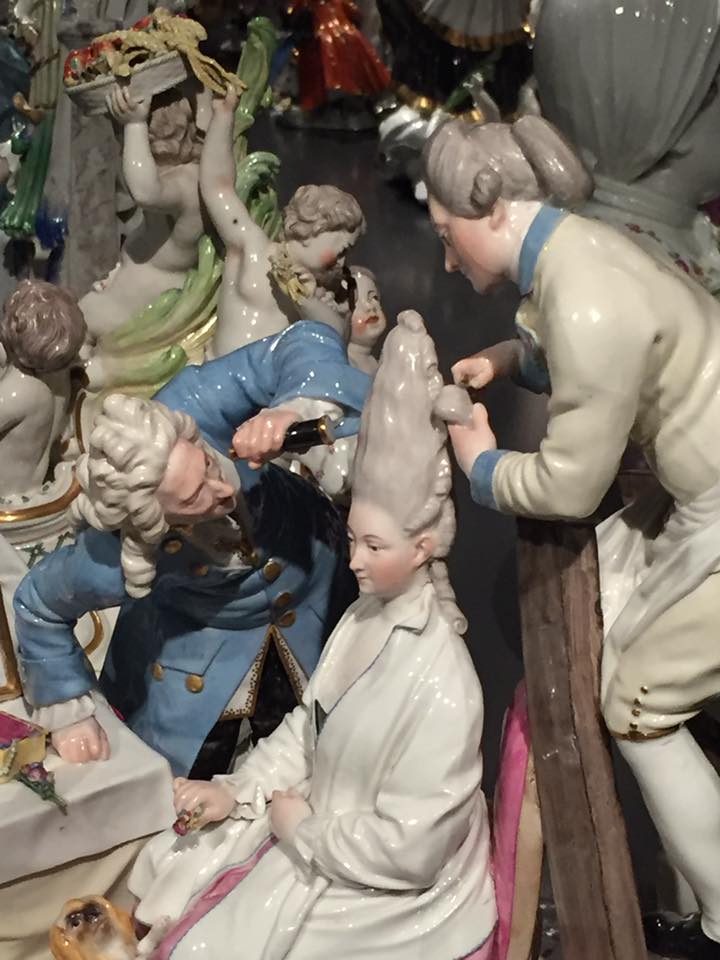 Marie-Antoinette : figurines en porcelaine 14264810