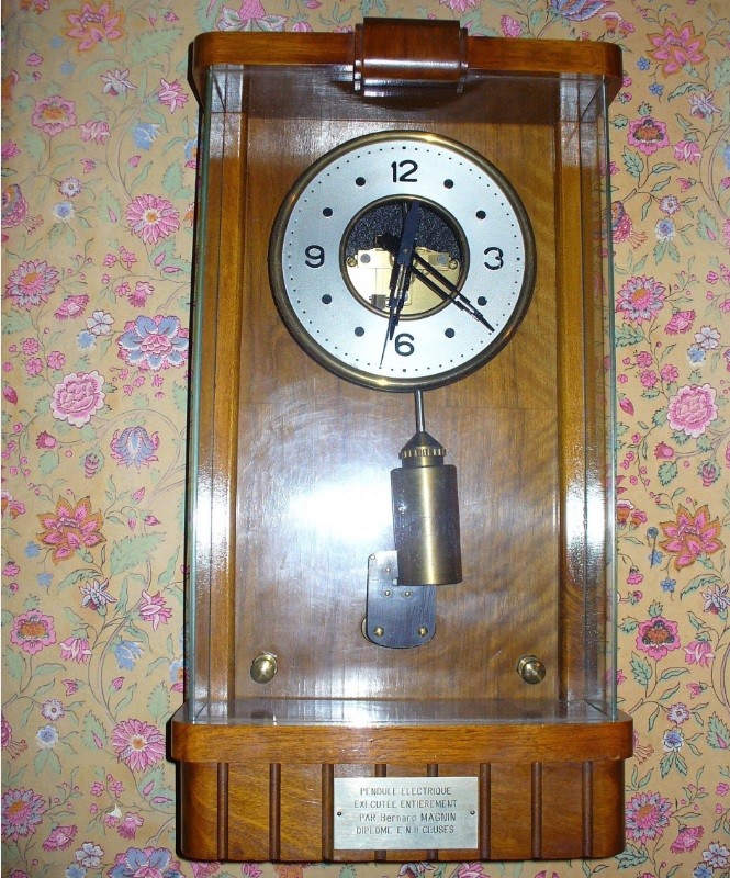 Pendule "ENH" (Ecole Nationale d'Horlogerie" Cluses : balancier à 4 aimants Pendul13