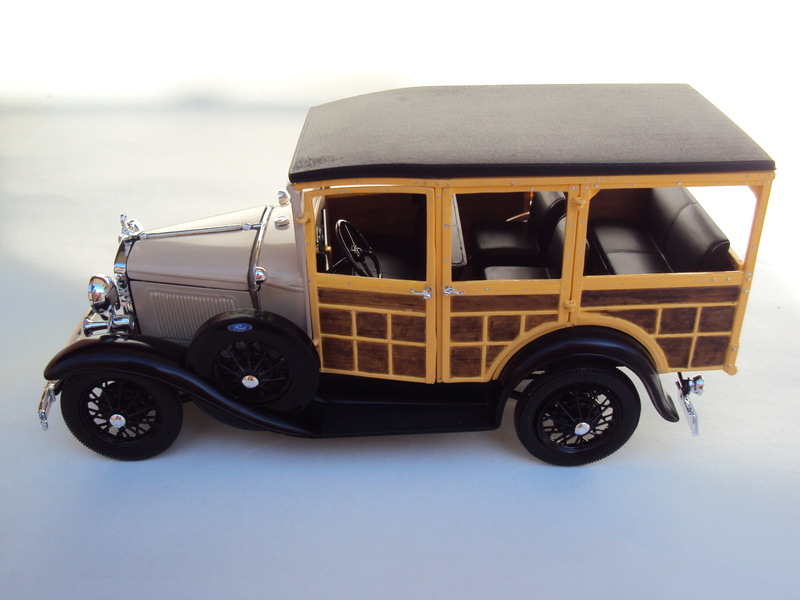 1931 Ford woody Dsc01625