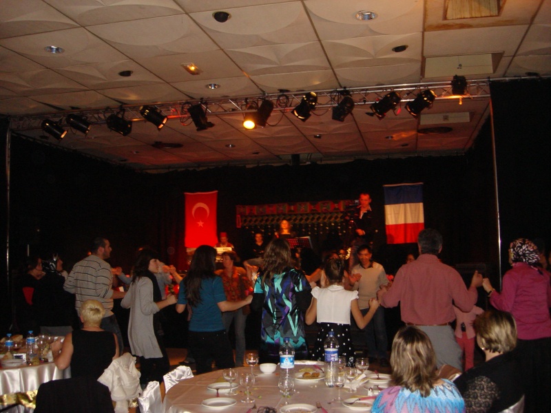 C'était un dîner spectacle turc à Dreux le 21/11! Dsc04242