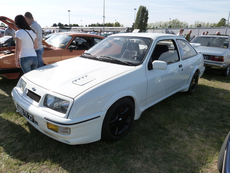 " Salon de Rouen Auto Moto Rétro 2016 " - Page 3 P1120931