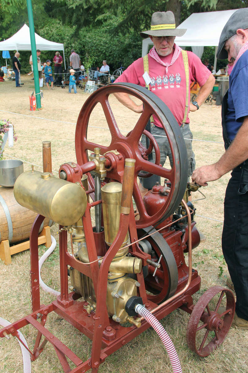 Le Moteur est dans le Pré.  Giverny 2016 3 et 4 Septembre Img_6620