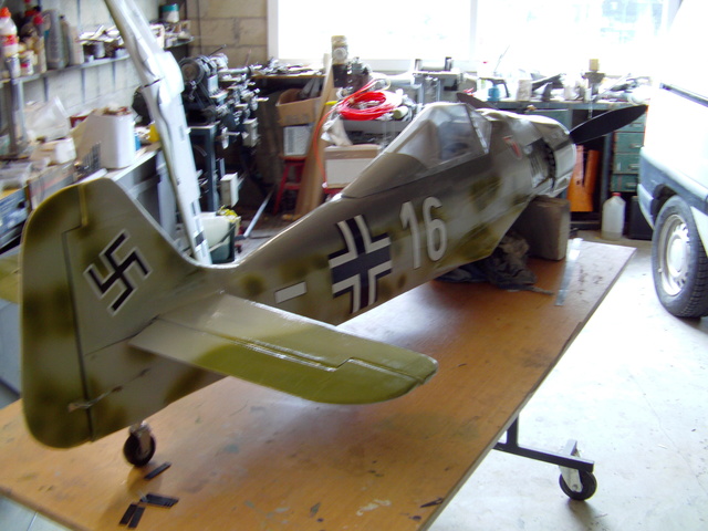 Le Focke-Wulf 190  ( 16 blanc ) en phase de finition !  Imag0025