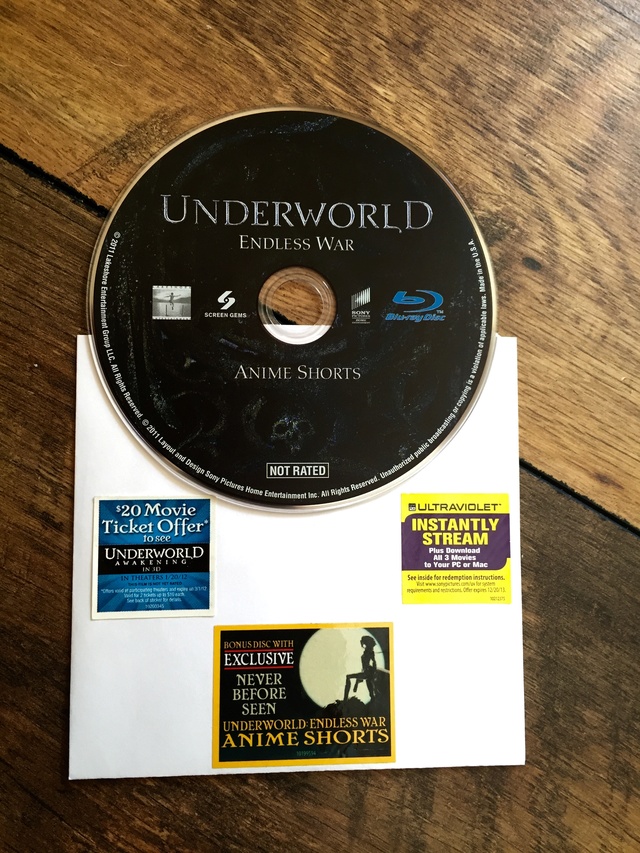 [Coffret Blu-Ray USA] Underworld Trilogy - The Essential Collection (contient l'anime Endless War) - Page 2 Img_7610