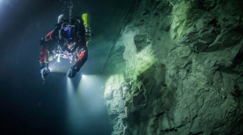 اكتشاف أعمق كهف تحت الماء في العالم 57f21310