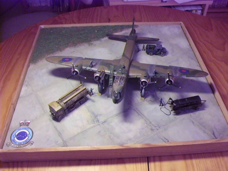 Ravitaillement Short Stirling 1/72 (Airfix ) Cimg5211