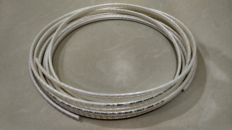QED Silver Micro Speaker Cable (SOLD) Qed_si13