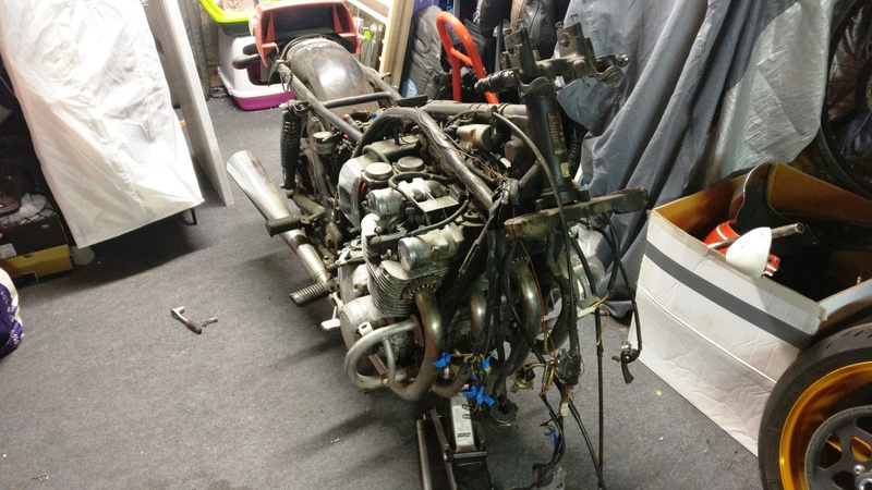 850GS restauration/modifications Img_2012