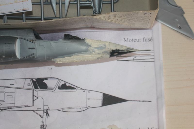 1/32  Mirage III E  Revell    FINI - Page 2 Img_1938