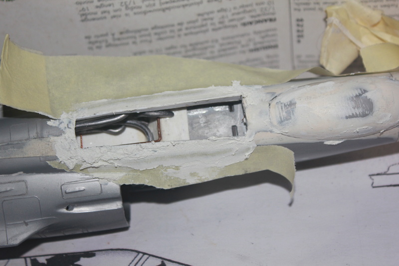 1/32 Mirage III E Revell FINI - Page 2 Img_1941