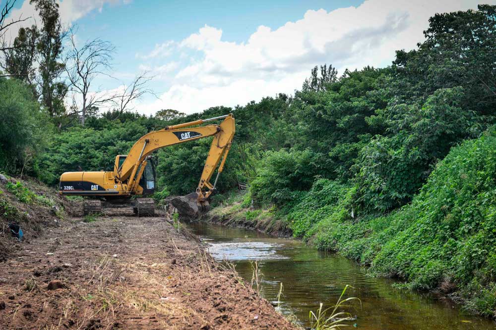 Escobar continúa con obras hidráulicas en la cuenca del arroyo Garín 00145
