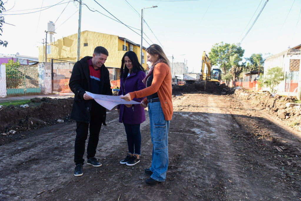 Malvinas Argentinas: Noe Correa visitó el avance de obra de las calles Pasco y Bermúdez _dsc7313