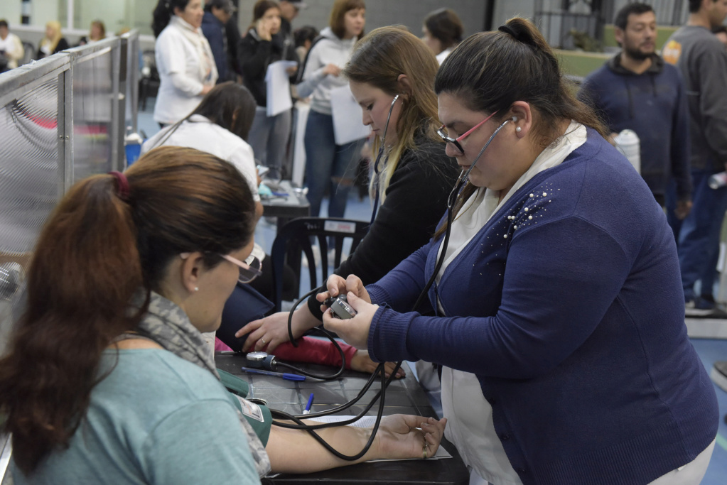 Malvinas Argentinas: operativo de salud gratuito en el nuevo Polideportivo de Los Polvorines _jcc9310