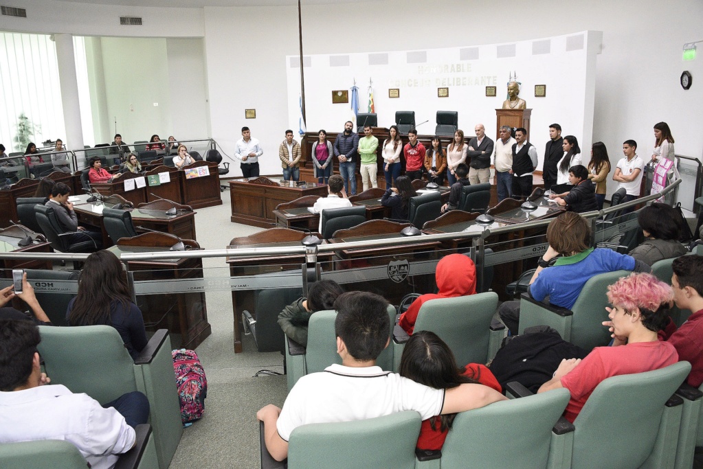 Malvinas Argentinas: 2º Encuentro de Centros de Estudiantes. Estudi11