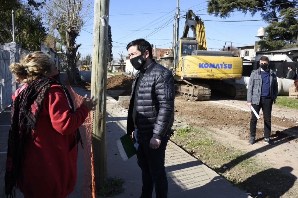 Malvinas Argentinas: pavimentación de la calle José Verdi Img-2057