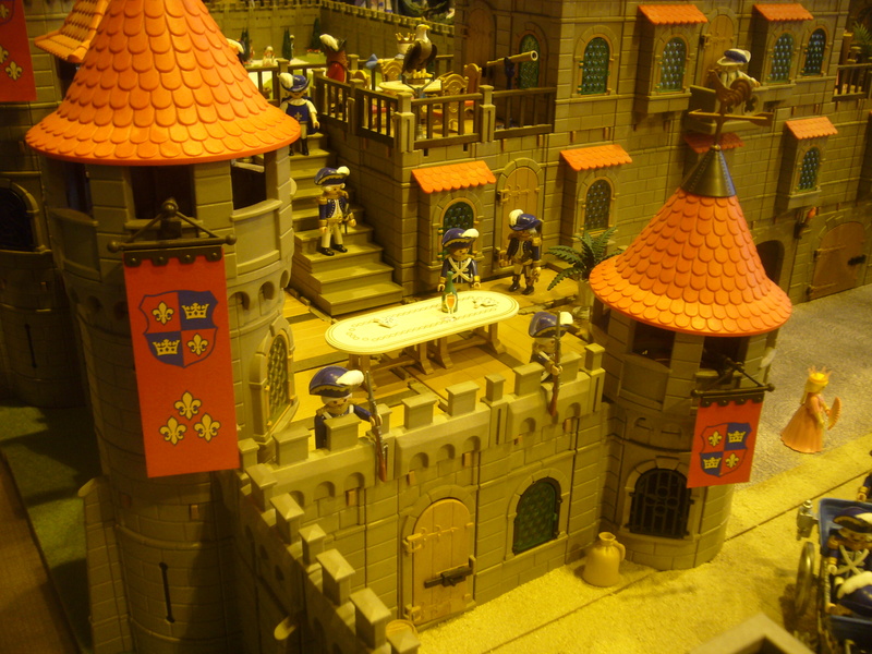  Chateau... Vu à la rencontre Playmobil de Dieulefit 10 16 P1200341