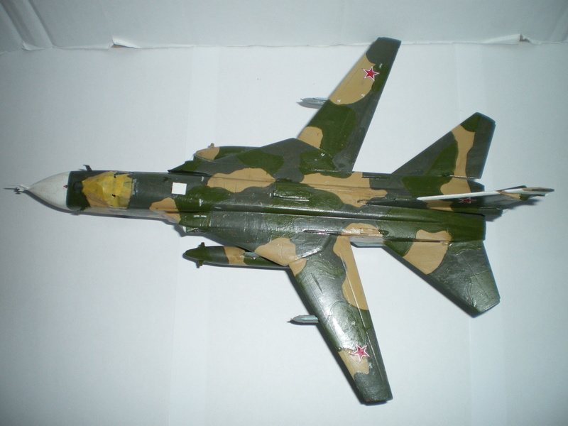 FINI [Dragon/Italeri] Sukhoi SU 24 Fencer C - Page 2 Imgp0156